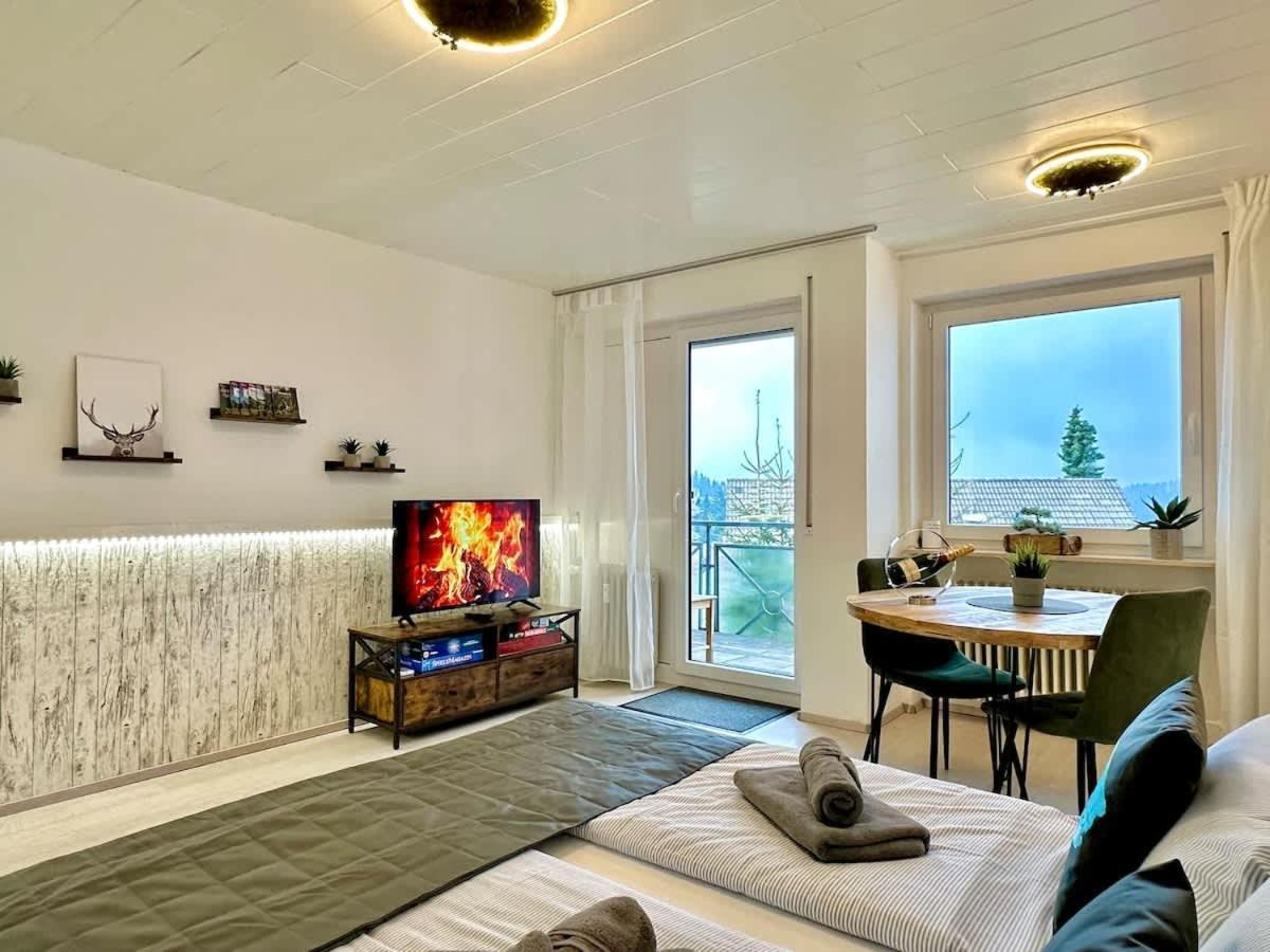 Auszeit Apartment Black Forest: Nature Retreat with Indoor Pool and Sauna Schoenwald im Schwarzwald Exterior photo
